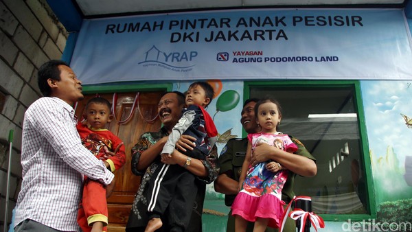 Rumah Pintar untuk Anak Pesisir