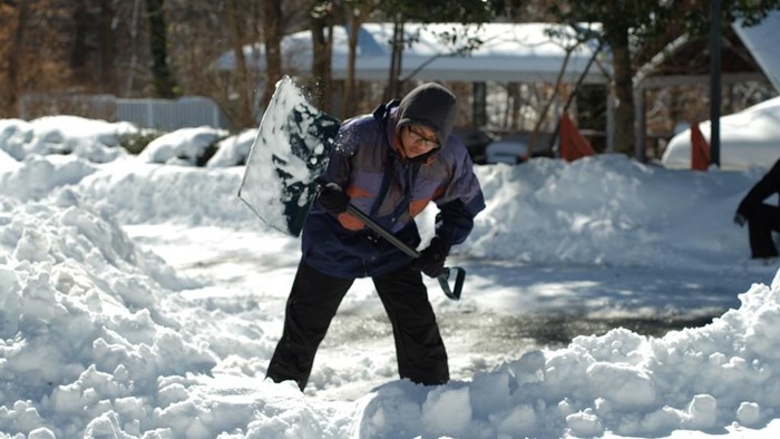 Badai Jonas Reda, Warga Washington DC Bersih-bersih Salju