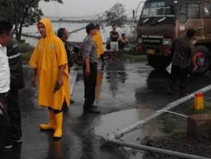 Angin Puting Beliung Terjang Kantor BMKG Juanda, Sidoarjo