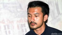 Rio Dewanto akan berperan sebagai Dewa. Pool/Gus Mun/detikFoto.