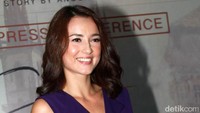 Julie Estelle akan menjadi Larasati, pemeran utama dalam film Surat Dari Praha. Pool/Gus Mun/detikFoto.