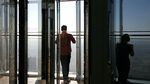 Begini Pemandangan dari Atas Burj Khalifa