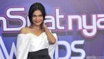 Citra Scholastika Pamer Punggung