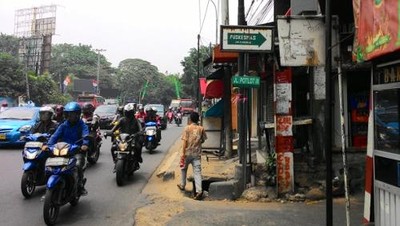 Mengintip Markas Slank di Gang Potlot