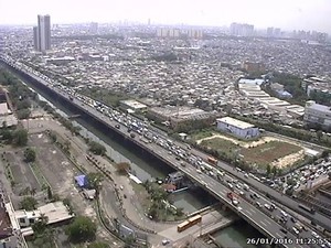 Jalur Tol Cikunir Padat, Pengendara Diminta Gunakan Jalur Alternatif