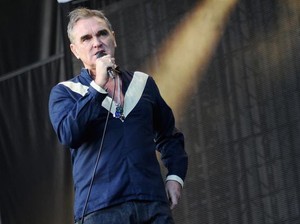 Fans Penuhi Venue Konser Morrissey
