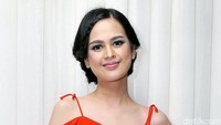 Di awal karier Cut Meyriska menjadi salah satu bintang muda yang melonjak namanya karena peran antagonis. Pool/Noel/detikFoto.