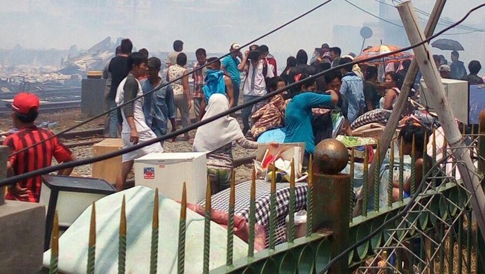 Kebakaran di Kampung Bandan Padam, 100-an Kontrakan 1 Pintu Hangus