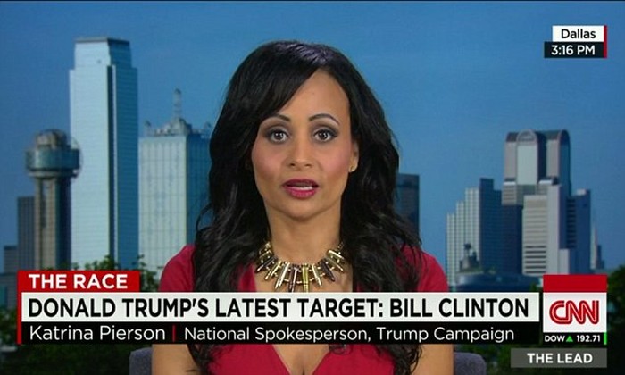 JK Rowling Sebut Perempuan Juru Bicara Trump Death Eaters