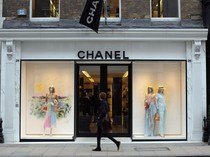 Polisi Italia Gerebek Kantor Chanel dan Bulgari, Ada Apa?
