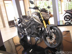 Yamaha: Tak Ada Kanibalisme antara R15, V-Ixion dan Xabre