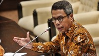 Adhar Hakim menjalani uji kelayakan selama 1 jam. Pool/Lamhot Aritonang/detikFoto.