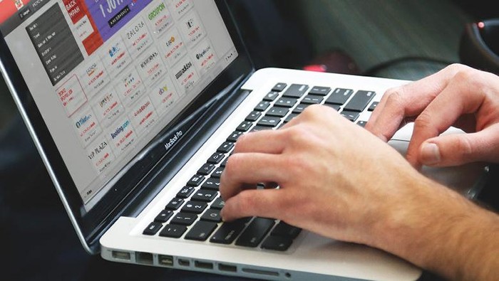 Situs Ini Beri Cashback 100% Hanya Hingga Jam 12 Malam