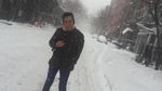 Brrr... Baim Wong Tetap Narsis di Tengah Badai Salju