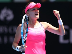 Menang Dua Set Langsung, Radwanska Tunggu Lawan di Semifinal