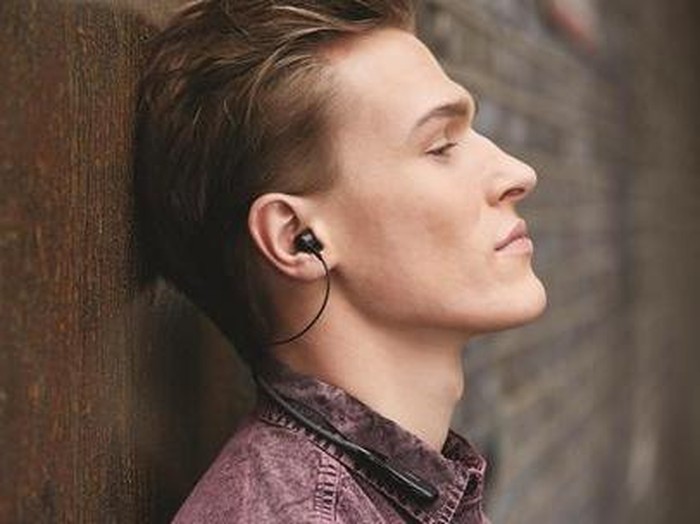 Susah Komunikasi? Bisa Jadi Fungsi Telinga Terganggu Karena Earphone