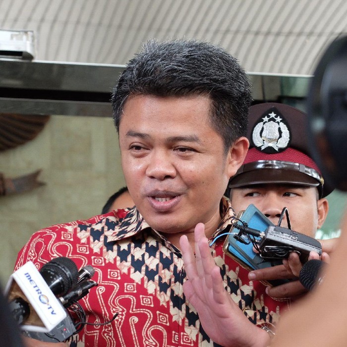 Rugikan Konsumen Rp 2,8 T, Mengapa Operator Seluler Hanya Didenda Rp 25 M?
