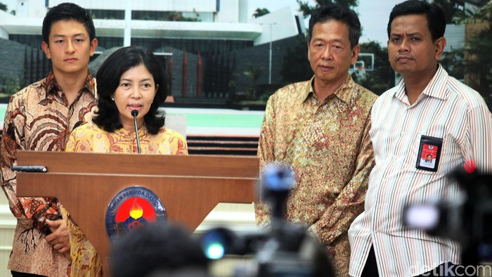 Masih Menunggu Nasib Rio Haryanto di Formula 1