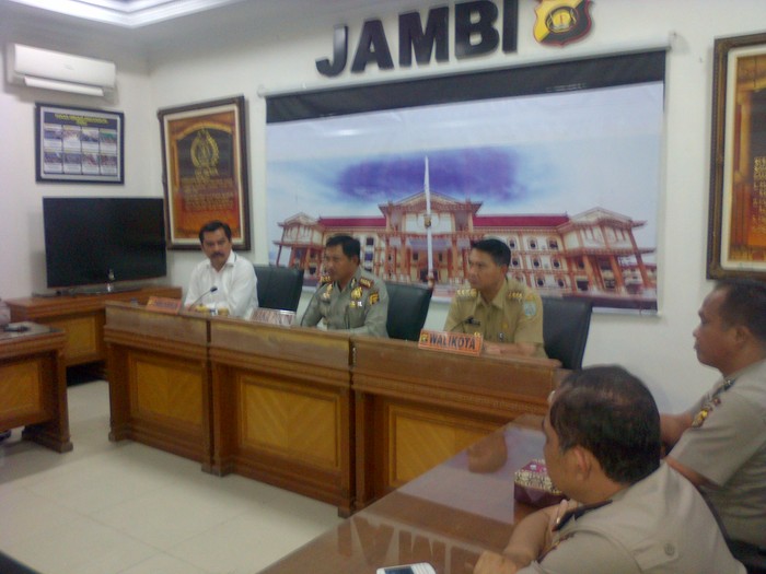 Ledakan Bom di Jambi, Polisi Temukan Paku dan Rangkaian Kabel di Lokasi