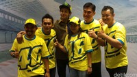 Mereka adalah pelanggan Yamaha, anggota komunitas dan anggota Valentino Rossi Fans Club dari Jawa dan Bali.