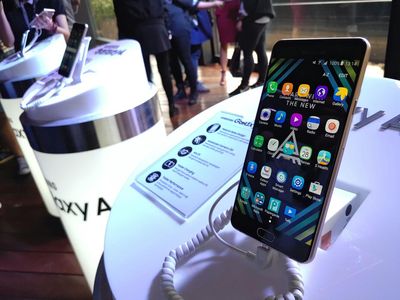 Galaxy A Tampil Bak Ponsel Premium