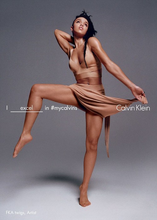FKA Twigs berpose untuk iklan Calvin Klein #mycalvins