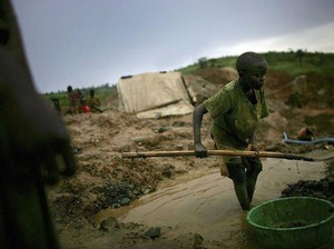 Dalam Ponsel Pintar Kalian, Ada Derita Anak-anak Kongo