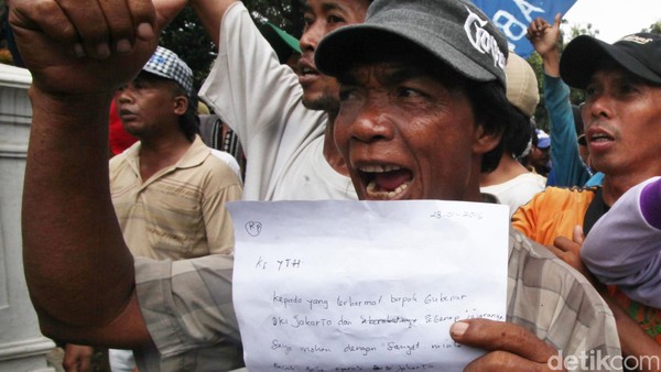 Surat Cinta Abang Becak untuk Ahok