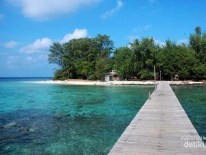 Island Hopping ke 4 Tempat Ini, Dijamin Lupa Ponsel