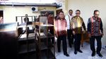 Menaker Tinjau Fasilitas Layanan Satu Atap di NTT