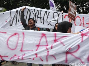 Demo Menolak Reklamasi Teluk Jakarta