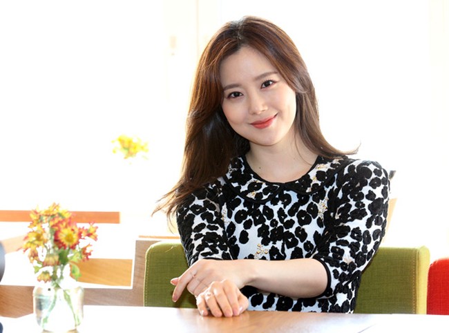 Nomor lima ditempati Moon Chae Won yang adu akting bersama Lee Joon Gi di Flower of Evil. Dia mendapatkan skor 2.859.896 poin. Foto: hyundong30@joongang.co.kr