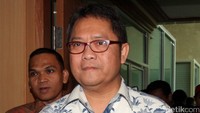 Rudiantara mendatangi gedung DPR untuk menggelar rapat kerja dengan Komisi I, Kamis (28/1/2016). Pool/Lamhot Aritonang/detikFoto.