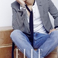 12. Yonghwa CNBLUEIdol sekaligus aktor lain yang juga dianggap paling tampan adalah Yonghwa CNBLUE. Pria 33 tahun itu terakhir bermain drama Sell Your Haunted House.Foto: ELLE China.
