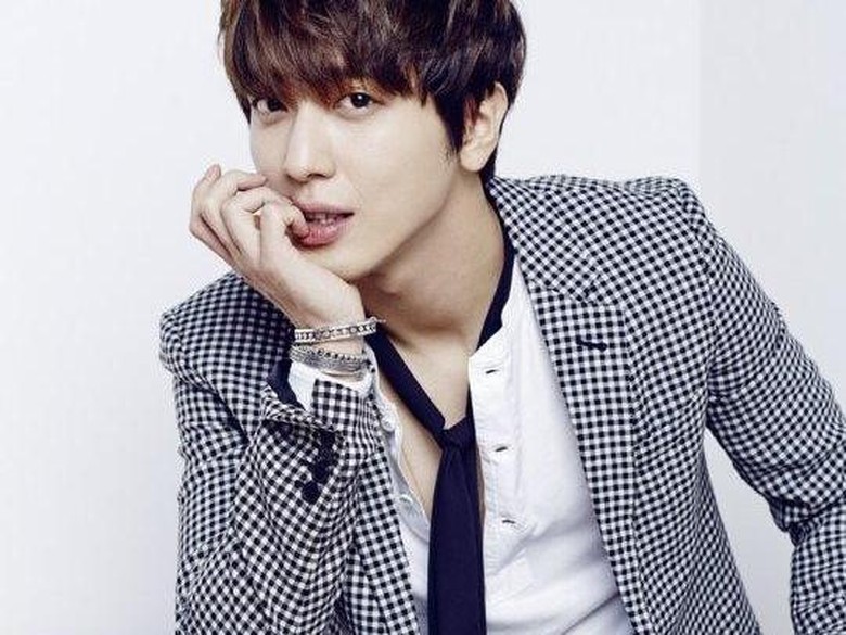 Daftar Universitas Secara Ilegal, Yonghwa CNBLUE Hindari Wamil? Daftar Universitas Secara Ilegal, Yonghwa CNBLUE Hindari Wamil?