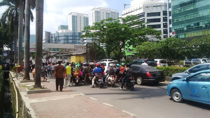 Demo di Depan KPK Sempat Tutup Jalan, Arus Lalu Lintas Tersendat