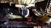 Sasando adalah salah satu alat musik tradisional yang terkenal baik di dalam dan luar negeri sebagai ikon dari Propinsi Nusa Tenggara Timur.