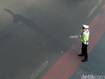 Video: Heboh Polisi Tanya SIM Jakarta ke Pemobil di Tol