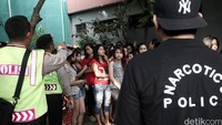 Razia kali ini digelar di Rumah kos Jl Rawa Bebek RW01/02, Cakung, Jakarta Timur (29/1/2016).