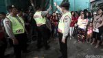 Penghuni Kos di Rawa Bebek Dites Urine