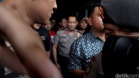 Kepala BNN Komisaris Jenderal Budi Waseso (Buwas) memimpin langsung penyisiran sejumlah lokasi yang diduga menjadi sarang peredaran narkoba di Tanah Abang, Jakarta, Jumat (29/1/2016).