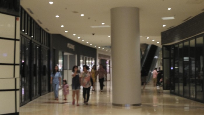 Perbaikan Panel Listrik, Sempat Muncul Asap Putih di East Mall GI