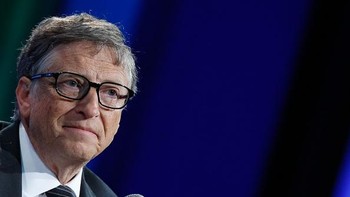 Dia juga kerap sibuk menjadi pembicara, terutama saat ini tentang isu-isu kemanusiaan atau kesehatan berkenaan dengan kiprah yayasan Bill & Melinda Gates Foundation. Foto: Getty Images