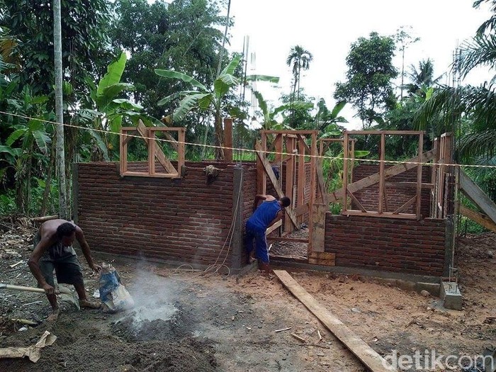 Inisiasi Bedah 11 Rumah Warga Miskin, Fadhil: Ini Pancingan ke Pemerintah