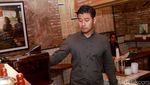 Mau Dibuatin Kopi Sama Chicco Jerikho?