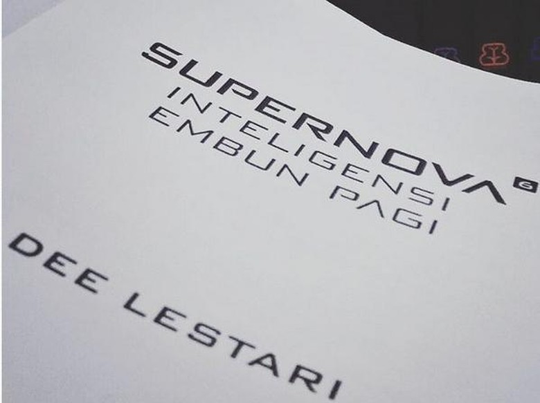 Novel Dewi Lestari Supernova 6 Rilis Akhir Februari! Novel Dewi Lestari Supernova 6 Rilis Akhir Februari!