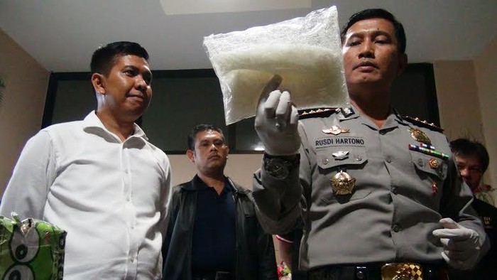 Polrestabes Makassar Ungkap Pengiriman 1 Kg Sabu Lewat Jasa Antar Barang