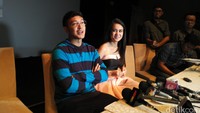 Menyusul di posisi ke-9 kembali ditempati oleh film drama-romantis yang berjudul London Love Story. Film ini mengantongi dengan jumlah penonton 1,1 juta. Mauludi Rismoyo/detikHOT.