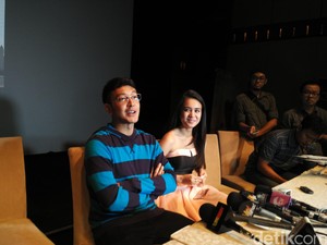 Kemesraan Michelle Ziudith dengan Dimas Anggara Berlanjut di London Love Story