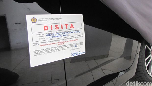 Ratusan Mobil Subaru Disita Pajak